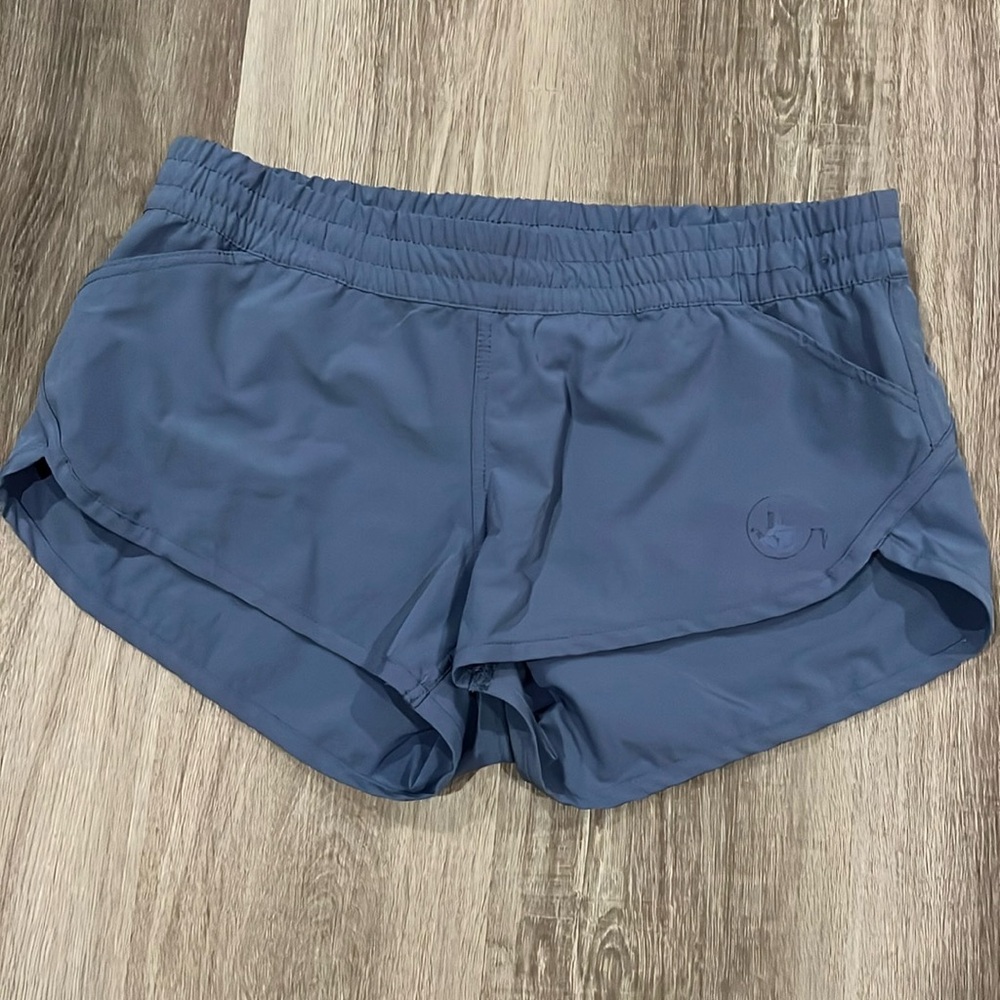 Body glove shorts with pockets